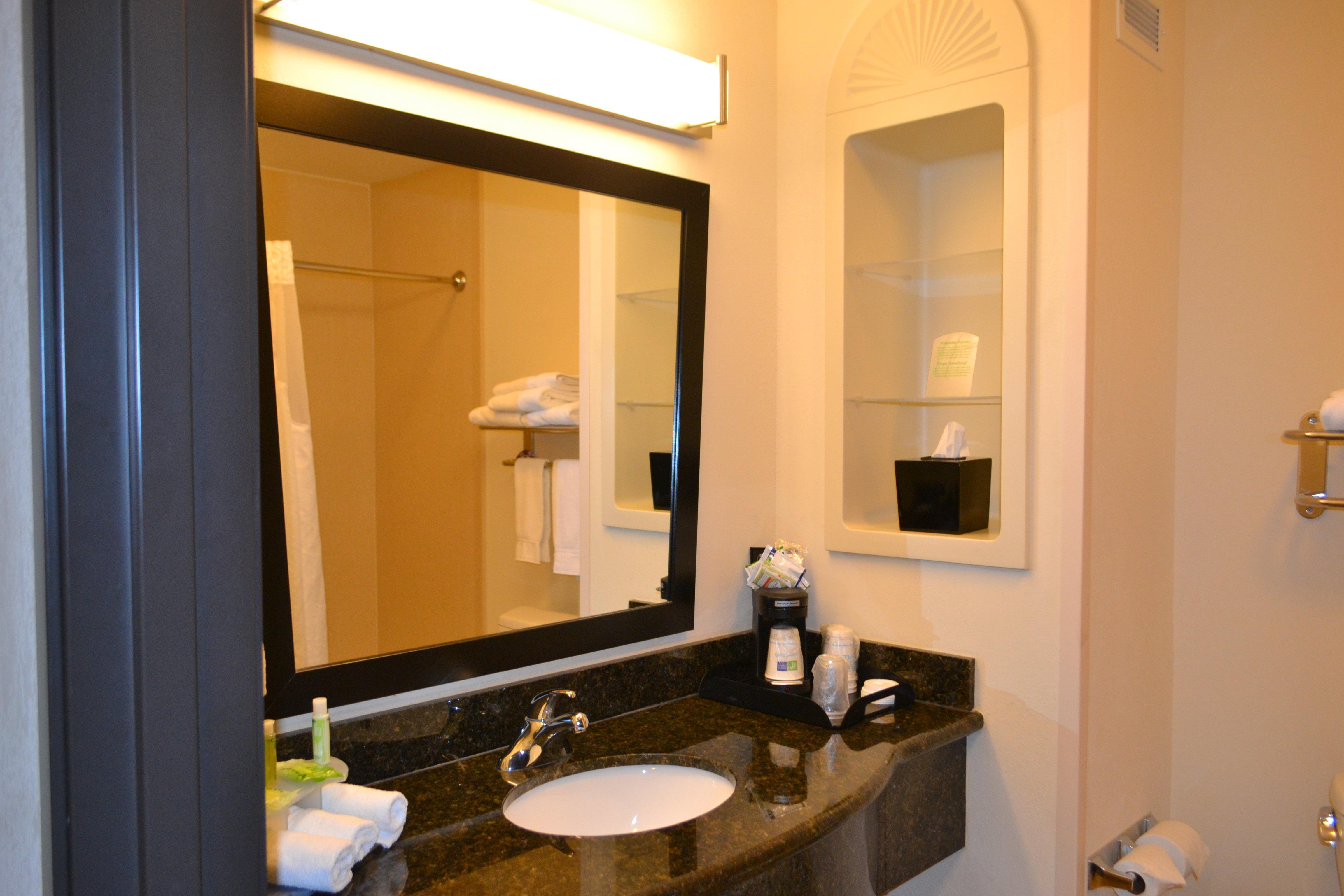 Holiday Inn Express Hotel And Suites - Odessa By Ihg Exterior photo
